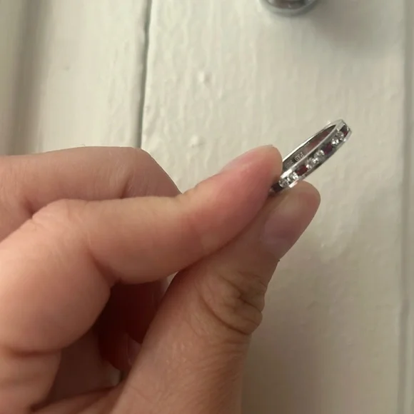 Vintage Silver 925 Stackable ring size 6.5 Ruby Red Stones - Picture 3 of 11